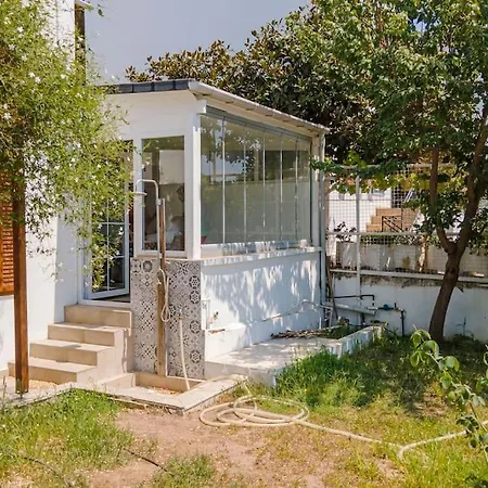 Willa A Cozy Place, A Stone's Throw Away From The Bodrum